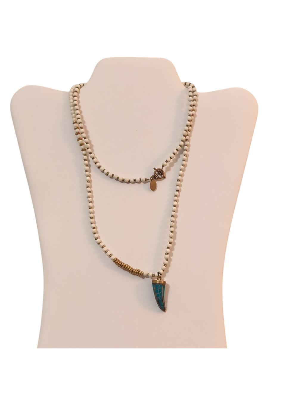 Marked J22 White/Gold Tone Bead  Inlaid Horn Pendant and Toggle Clasp Necklace